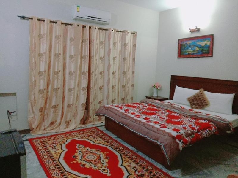 Zaib Guest House E-11 Исламабад Экстерьер фото