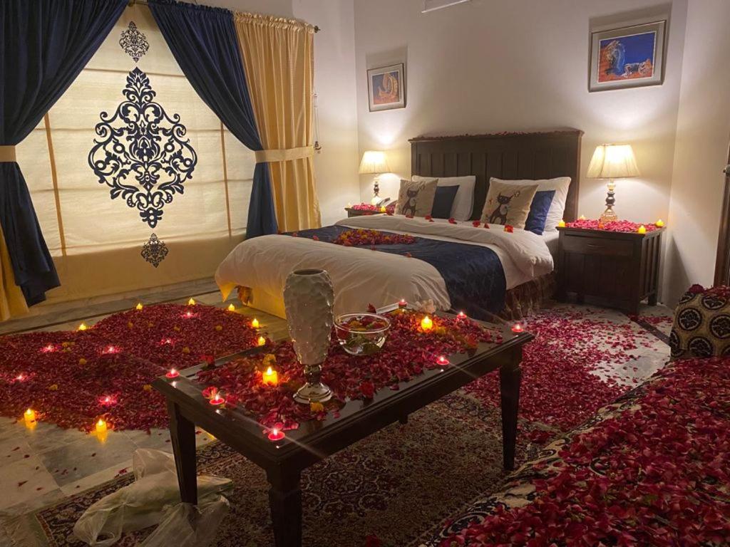 Zaib Guest House E-11 Исламабад Экстерьер фото