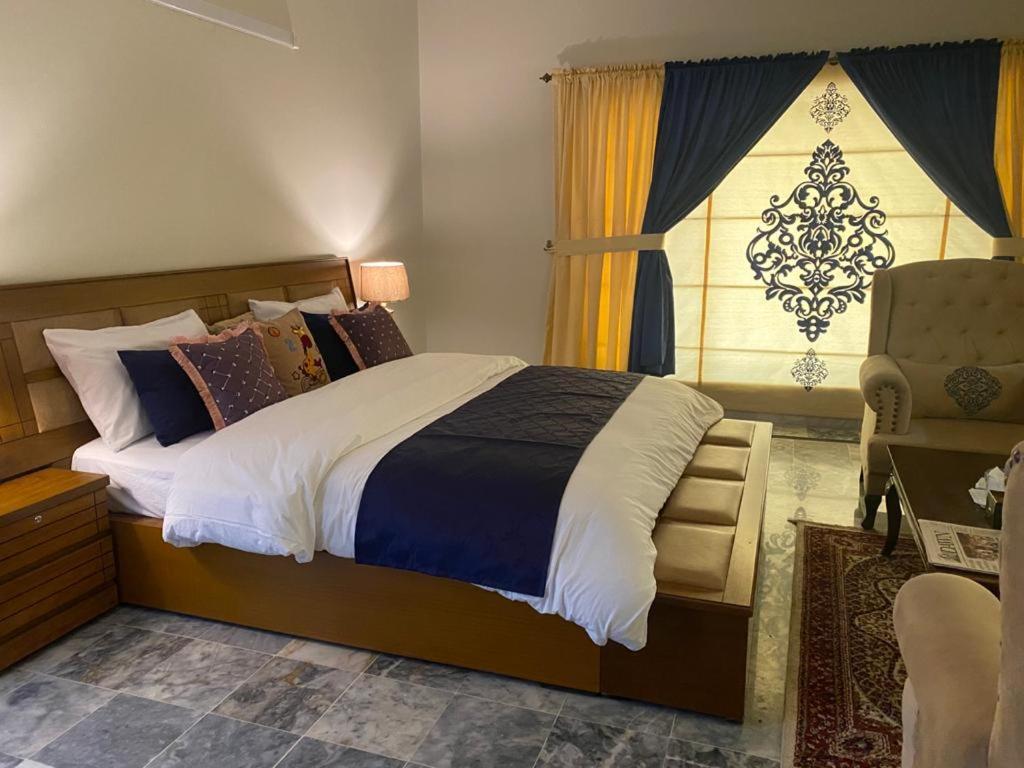 Zaib Guest House E-11 Исламабад Экстерьер фото