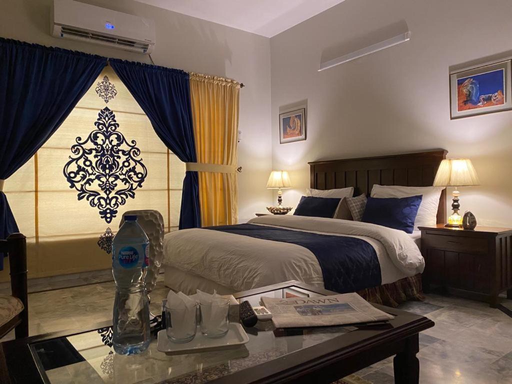 Zaib Guest House E-11 Исламабад Экстерьер фото